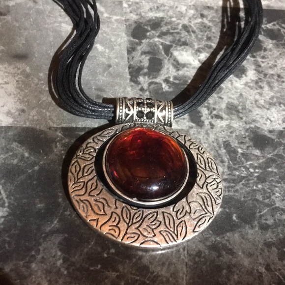 Lia Sophia Jewelry - NWT LIA SOPHIA SILVER-TONE BROWN PENDANT NECKLACE